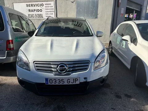 NISSAN Qashqai Q+2 2.0dCi Acenta 4x2
