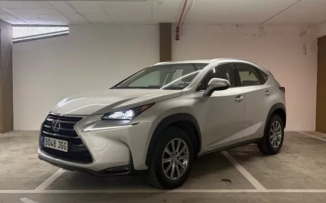 LEXUS NX NX 300h Corporate 2WD