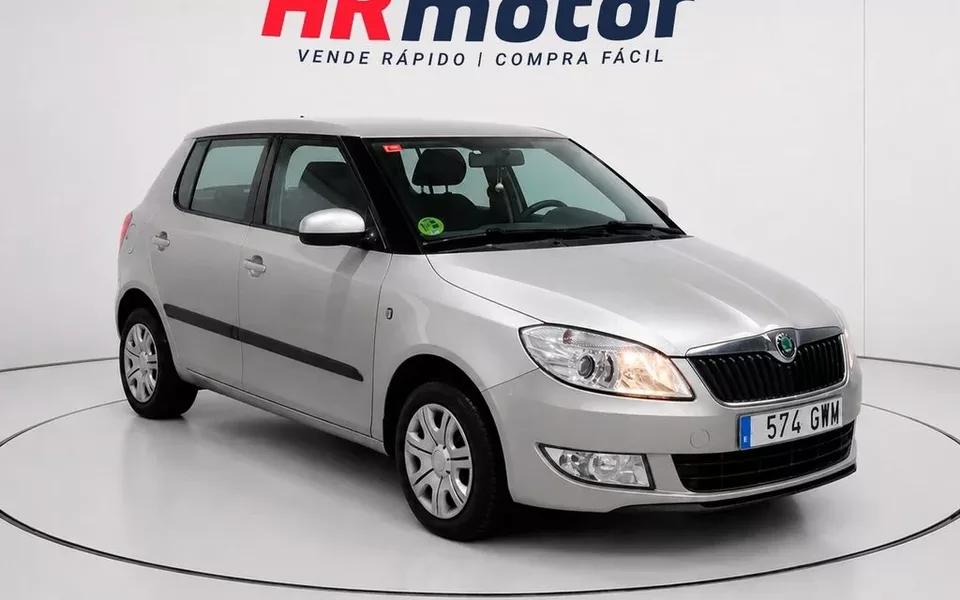 SKODA Fabia Fabia 1.6TDI Young 90