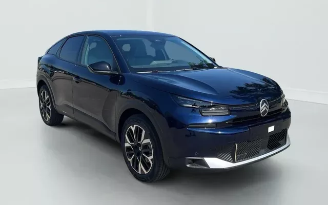 Citroën C4 Hybride 145 e-DCS6 Max Zéro km immatriculé