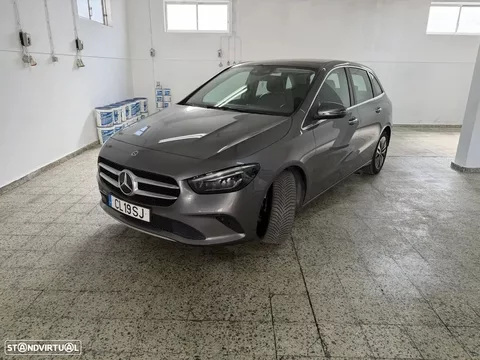 Mercedes-Benz B 200