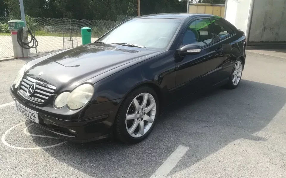 Mercedes-Benz C 220