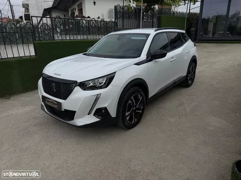 Peugeot 2008 1.2 PureTech Allure EAT8