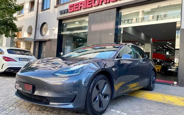Tesla Model 3 Long Range Tração Traseira