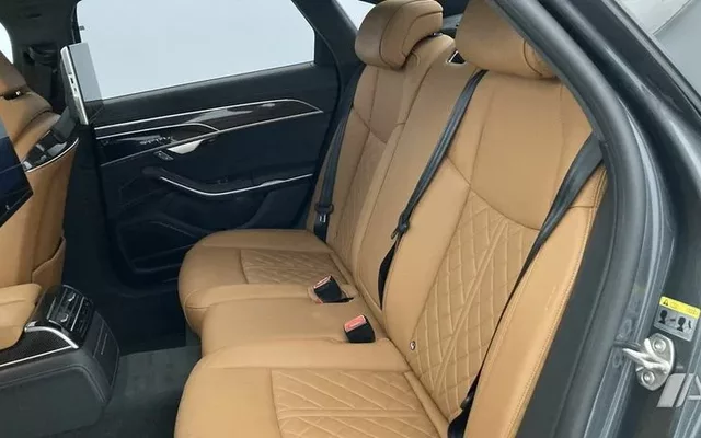 AUDI A8 4.0 TFSI quattro tiptronic