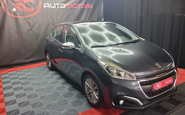Peugeot 208 1.6 BlueHDi Style