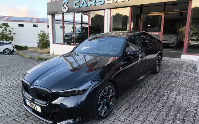 BMW i5 2024 eDrive40 Pack Desportivo M Pro
