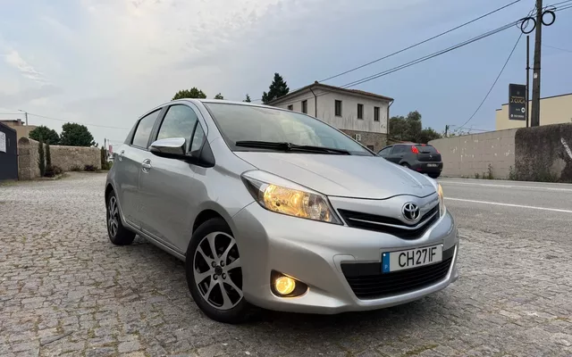 Toyota Yaris 1.4 D-4D High Pack+NAVI