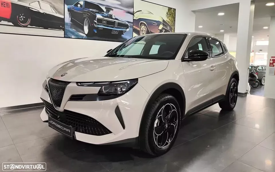 Alfa Romeo Junior Elletrica 50 kWh Launch Edition