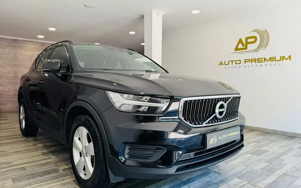 Volvo XC 40 1.5 T2 Momentum Plus