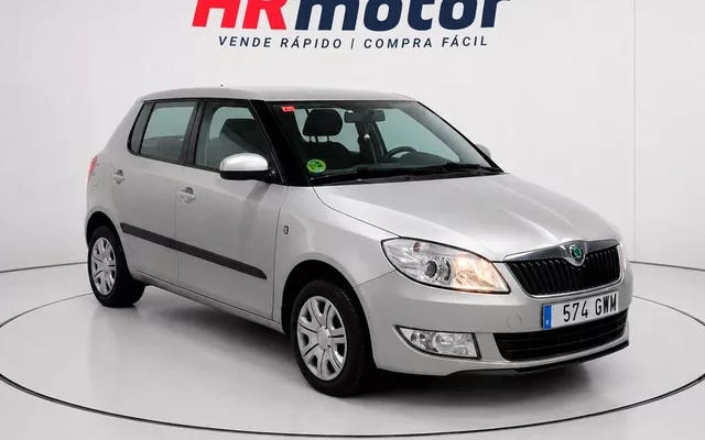 SKODA Fabia Fabia 1.6TDI Young 90
