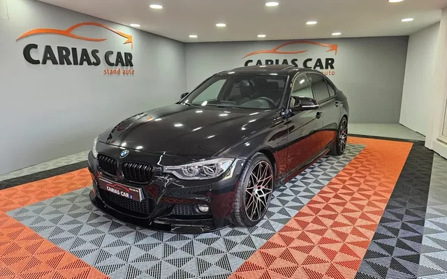 BMW 330