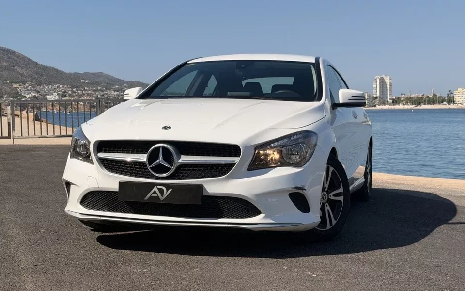 MERCEDES-BENZ Clase CLA CLA 180 7G-DCT