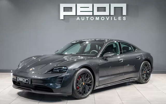 Porsche Taycan GTS