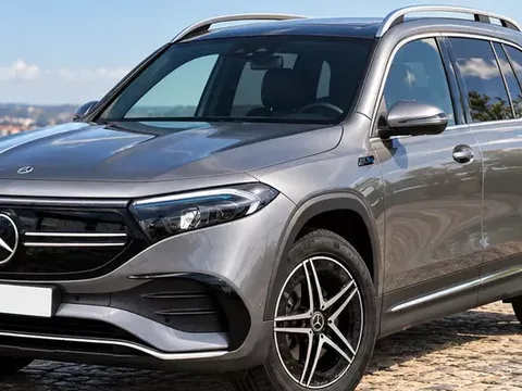Mercedes-Benz EQB 350 4Matic AMG Line