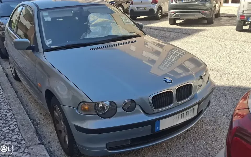 BMW 320