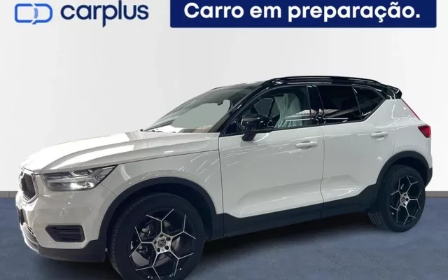 Volvo XC 40 1.5 T3 Momentum Tech Edition