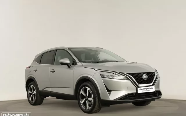 Nissan Qashqai 1.3 DIG-T N-Connecta LED Xtronic