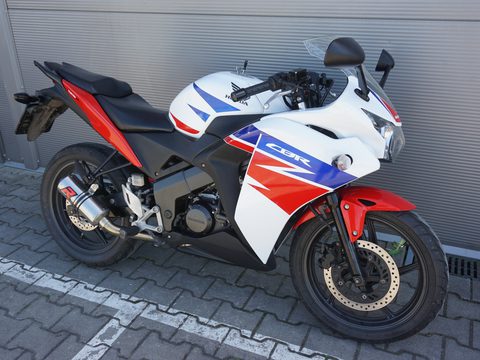 Honda CBR 125 R Zarej.