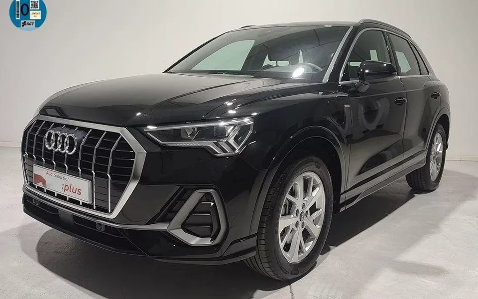 AUDI Q3 Q3 45 TFSIe Black line S-tronic