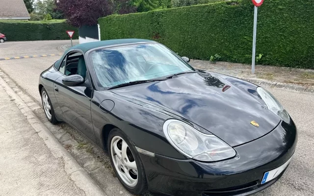 PORSCHE 911 911 Carrera 4 Coupé