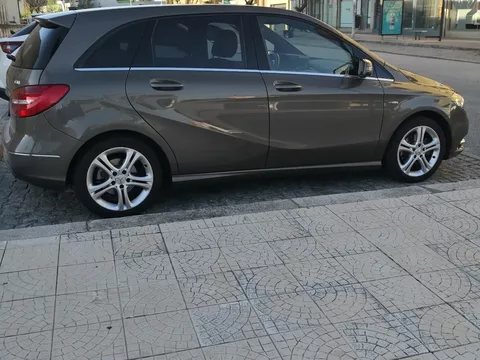 Mercedes-Benz B 200 CDi BlueEfficiency Aut.