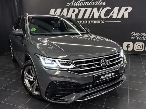VOLKSWAGEN Tiguan R Line