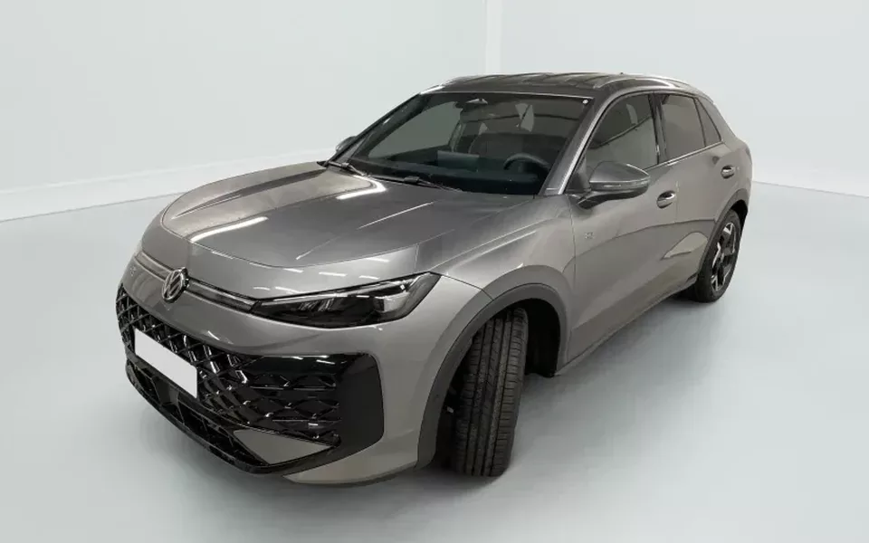 Volkswagen T-ROC NOUVEAU 1.5 ETSI EVO2 HYBRID 150 CH DSG7 R-LINE Zéro km immatriculé
