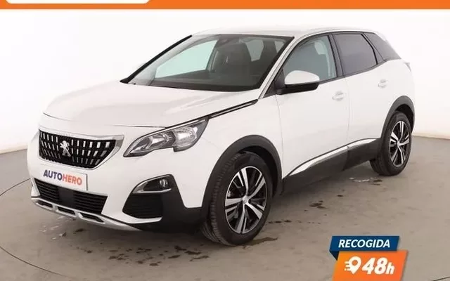 PEUGEOT 3008 1.2 PureTech Allure