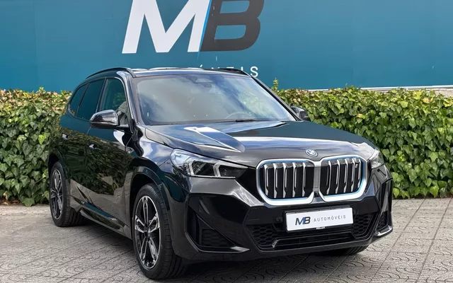 BMW iX1 xDrive30 M Sport Pack