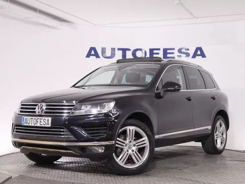 Volkswagen Touareg 3.0 V6 TDI PREMIUM 4MOTION 262CV AUTO 5P S/S # TECHO ELECTRICO PANORAMICO, NAVY, CUERO, BIXENON,