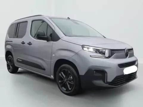 Citroën Berlingo Berlingo Taille M BlueHDi 130 S&S EAT8 Max Zéro km immatriculé