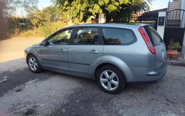 Ford Focus SW 1.4 Connection