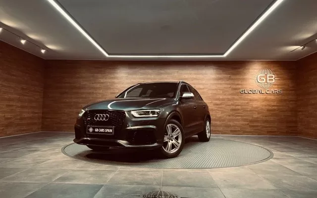AUDI Q3 RS Q3 2.5 TFSI quattro S-Tronic