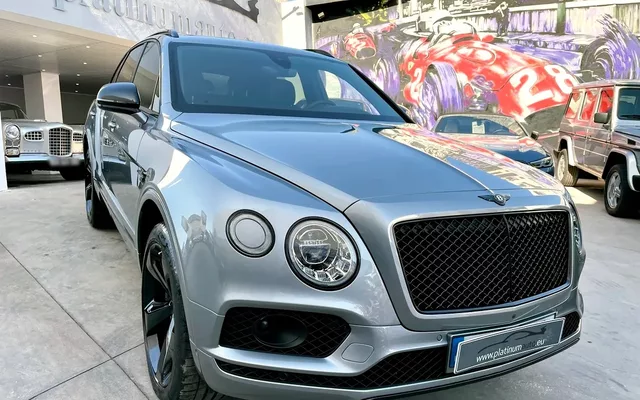 Bentley Bentayga V8