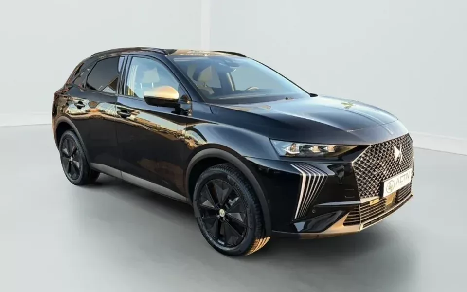 DS DS 7 1.5 bluehdi 130 performance line Zéro km immatriculé
