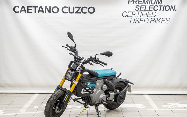 BMW Motorrad CE 02 NEGRO