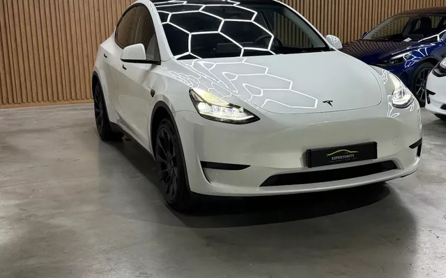 Tesla Model Y Standard
