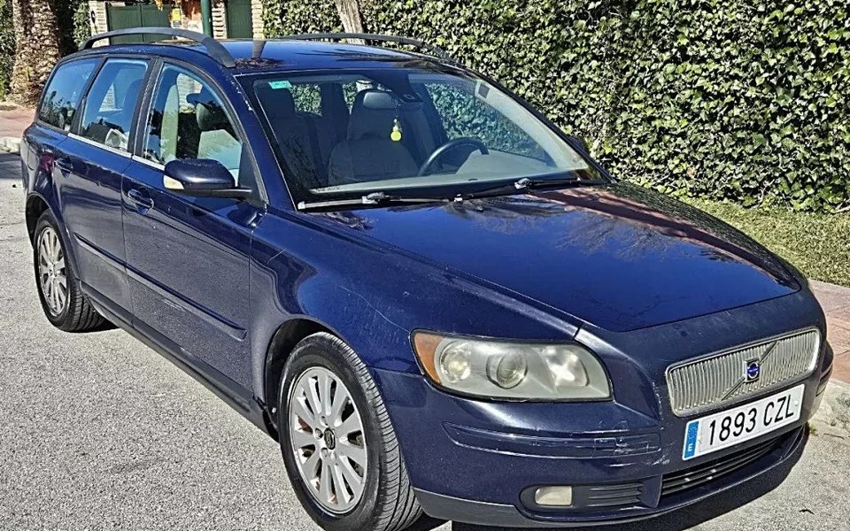 VOLVO V50 V50 2.4 Momentum