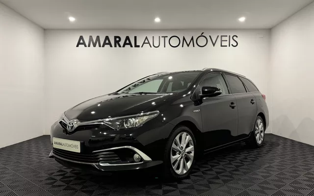 Toyota Auris Touring Sports 1.8 HSD Comfort +P.Techno+P.Sport