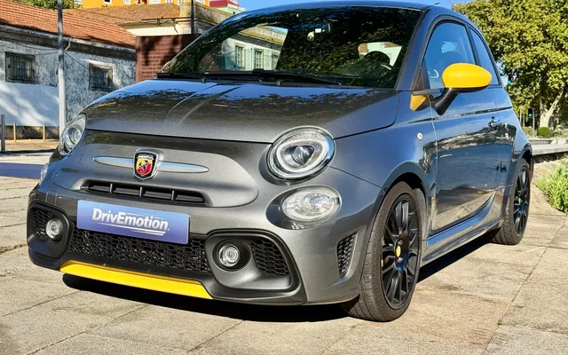 Abarth 595 1.4 T-Jet Pista