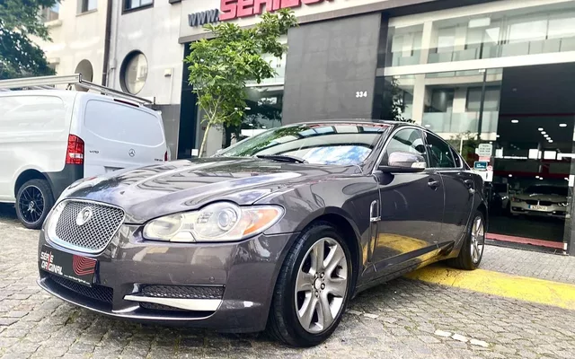 Jaguar XF 2.7 D V6 Premium Luxury