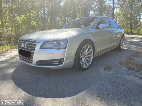 Audi A8 3.0 TDI DPF quattro tiptronic