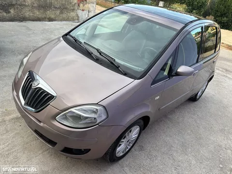 Lancia Musa 1.3 16V M-jet Platino