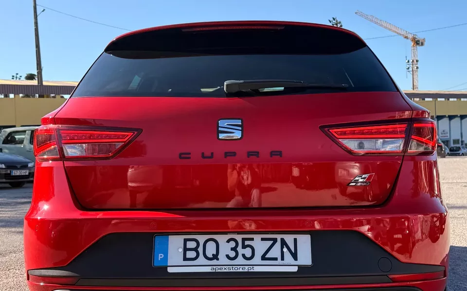 SEAT Leon ST 2.0 TSI S&S DSG Cupra 290