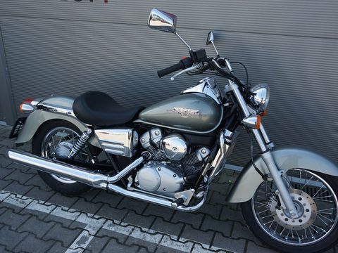 Honda Shadow 125 VT 956 km!