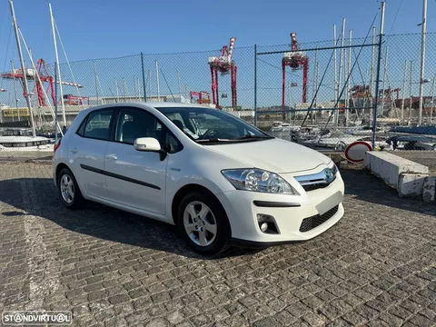 Toyota Auris 1.8 HSD