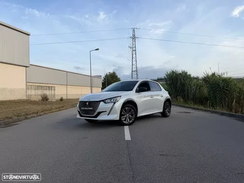 Peugeot e-208 Allure Pack
