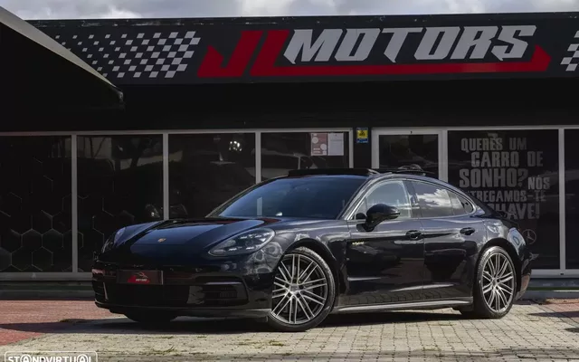 Porsche Panamera 4 E-Hybrid
