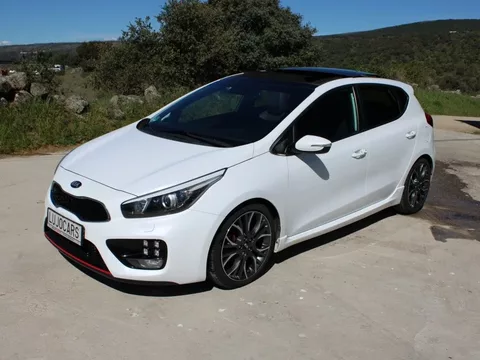 KIA Cee´d Pro_Cee´d 1.6 T-GDI GT 204